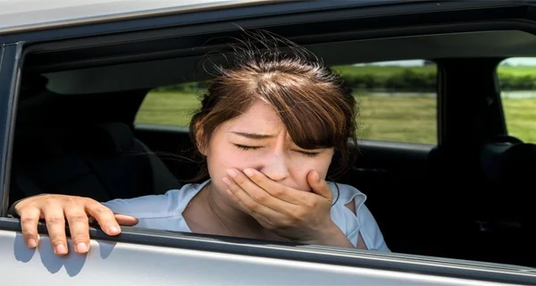 4 Tips Cara Menghindari Mabuk Perjalanan