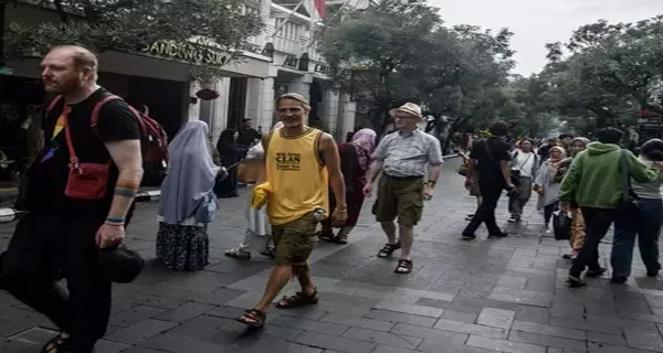 Pariwisata Tumbuh Kuat, Kunjungan Wisman Lampaui 1,39 Juta