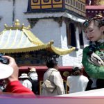 Geliat Turis China Keliling Dunia Lagi